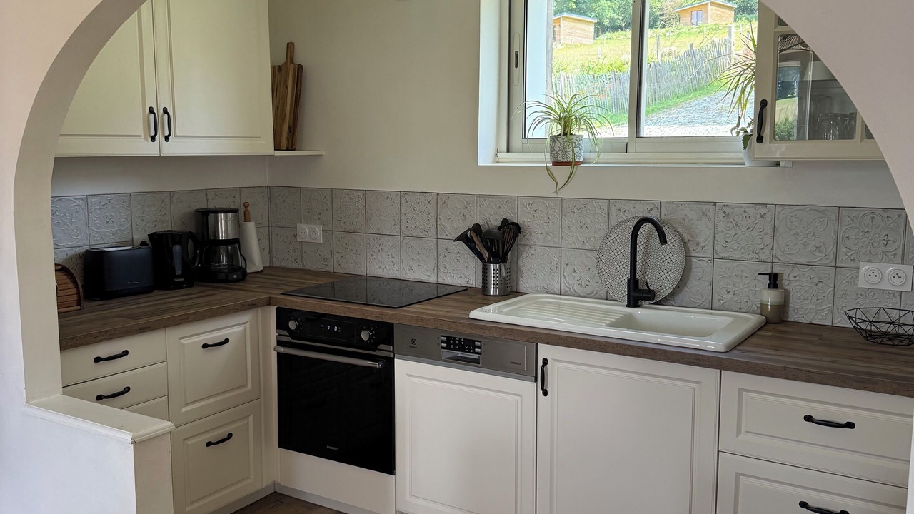 Photo of Kitchen in Saint-Gilles-du-Mene