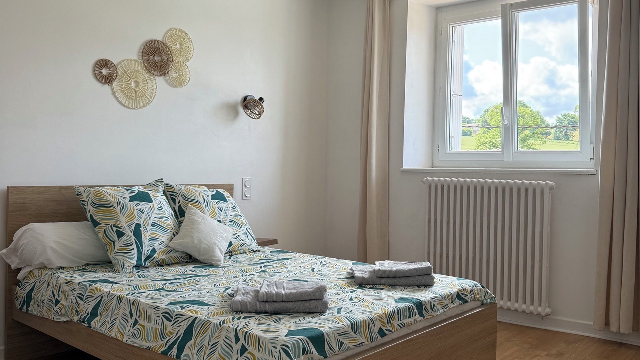Photo of Bedroom in Saint-Gilles-du-Mene
