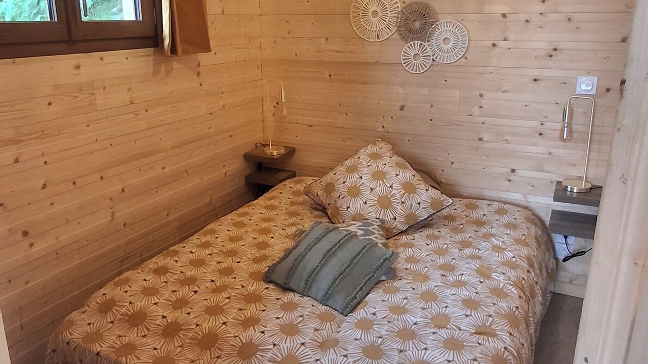 Photo of Bedroom in Saint-Gilles-du-Mene