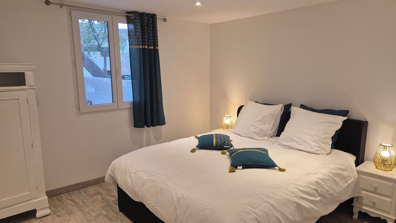 Photo of Bedroom in Roubia