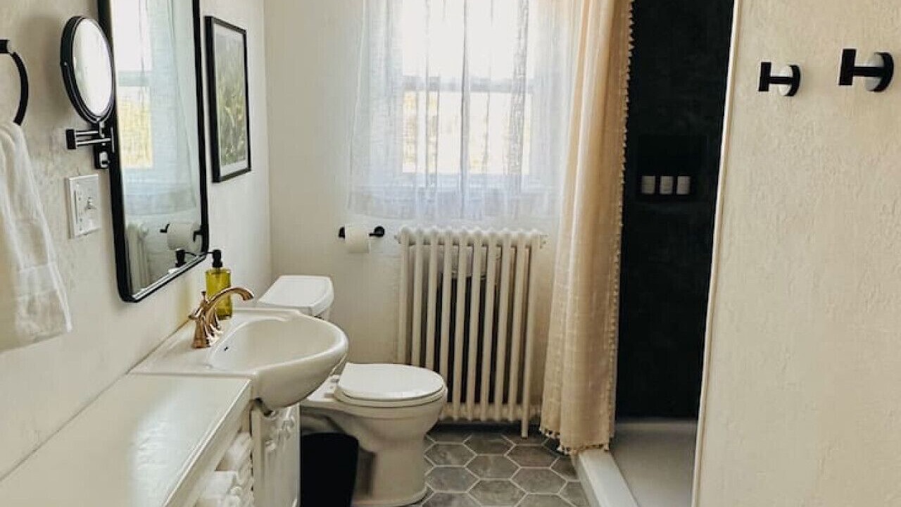 Photo of Bathroom in Lakeside - Lester Park