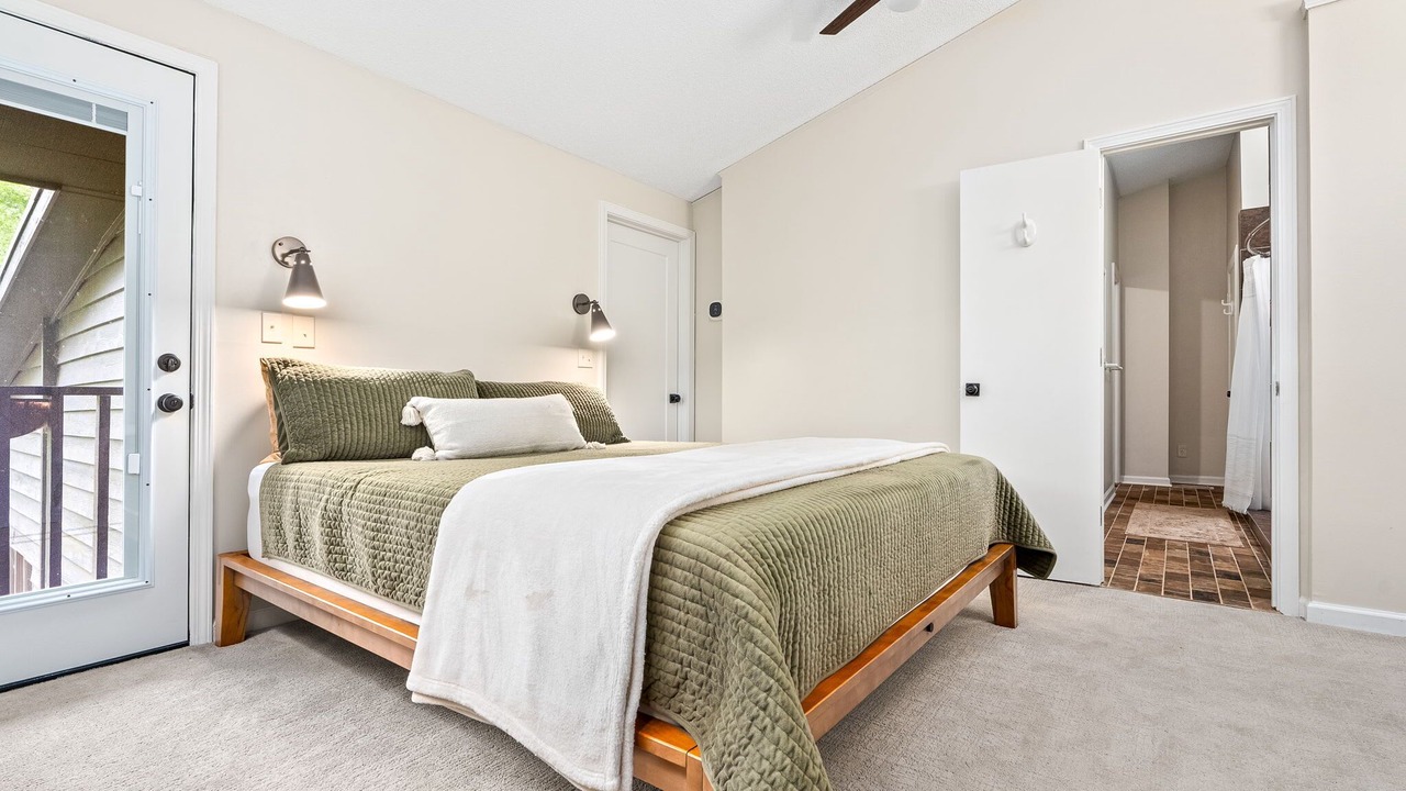 Photo of Others in Graham