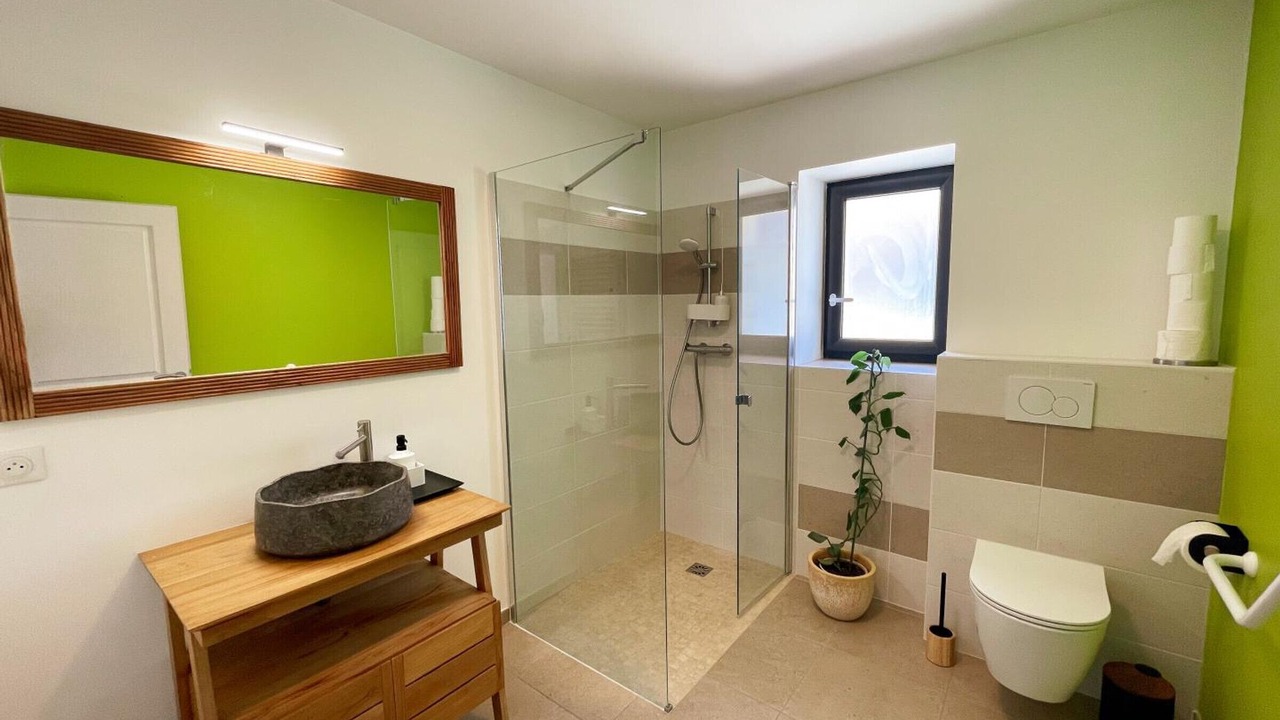 Photo of Bathroom in Courcelles-de-Touraine