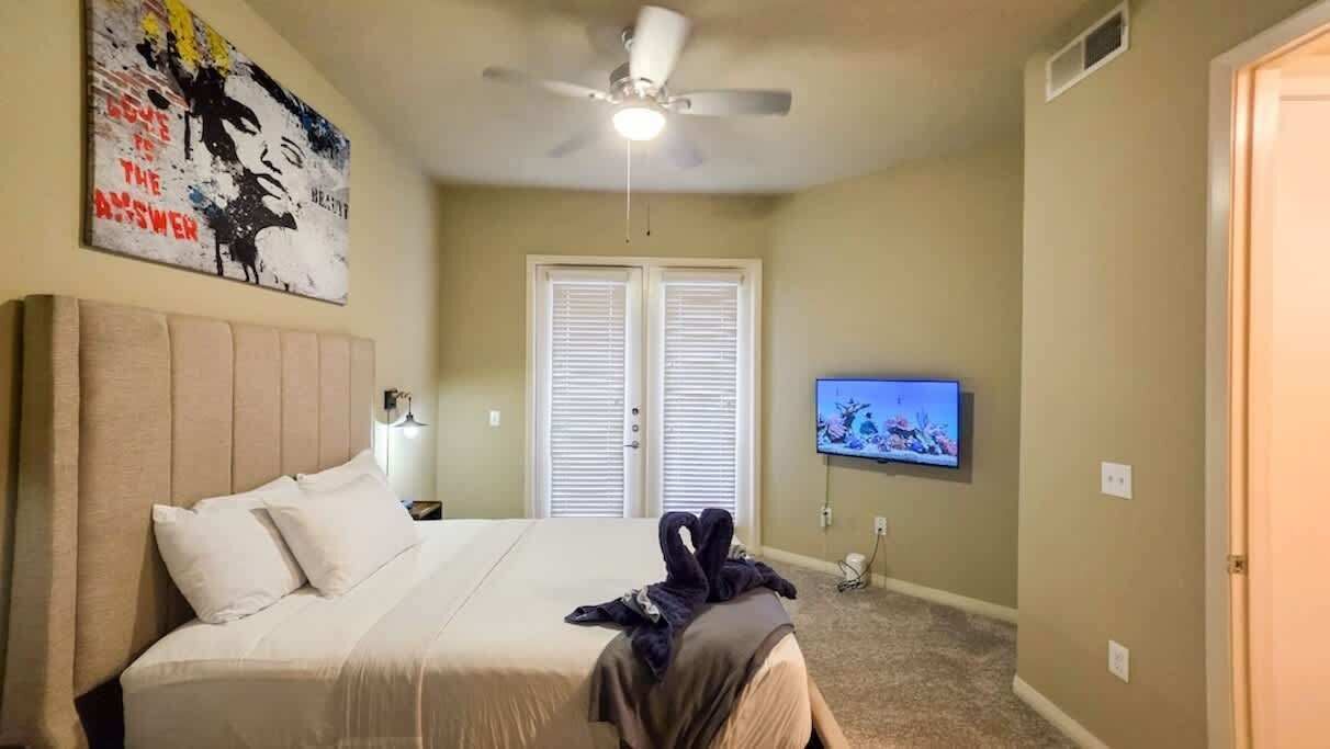Photo of Bedroom in Uptown