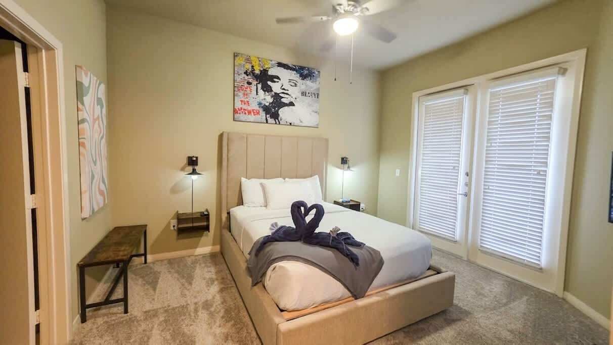 Photo of Bedroom in Uptown