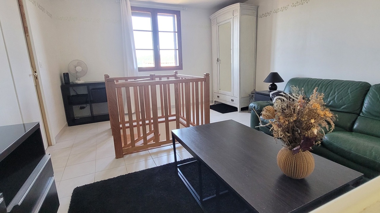 Photo of Livingroom in Salmaise