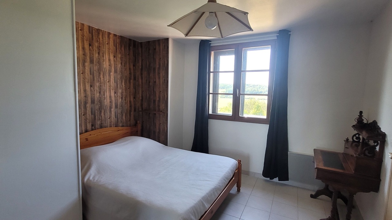 Photo of Bedroom in Salmaise