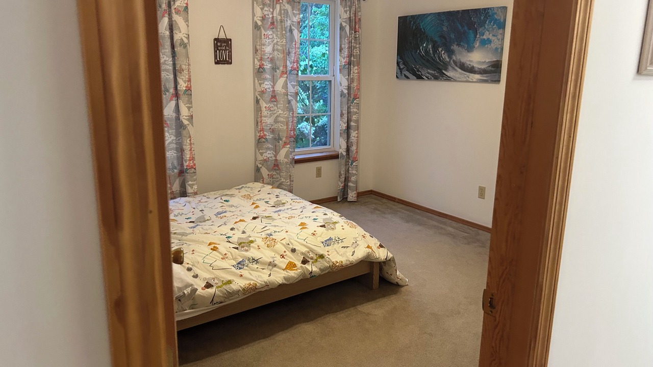 Photo of Bedroom in Henryville