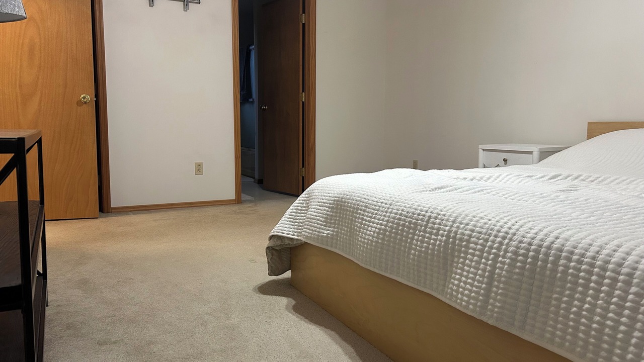 Photo of Bedroom in Henryville