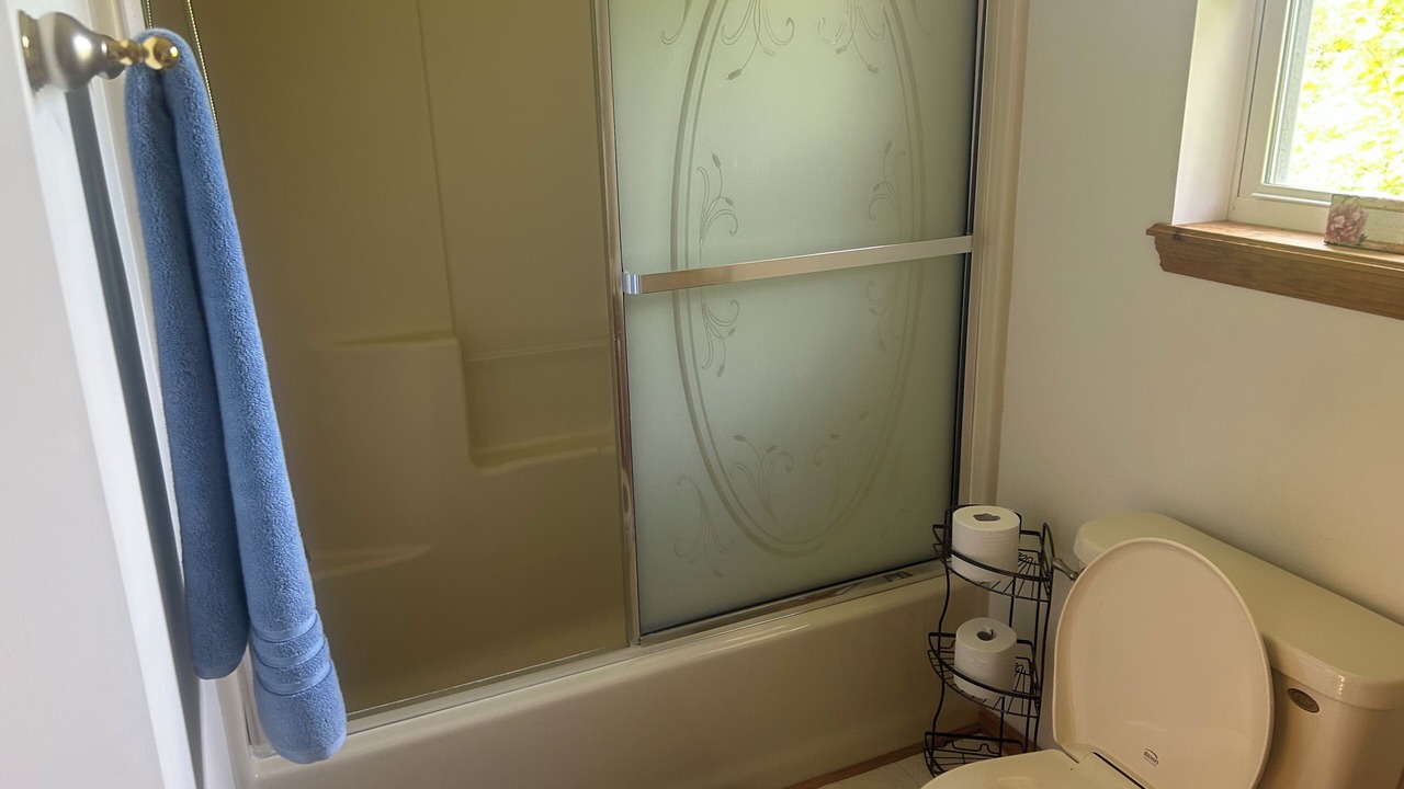 Photo of Bathroom in Henryville