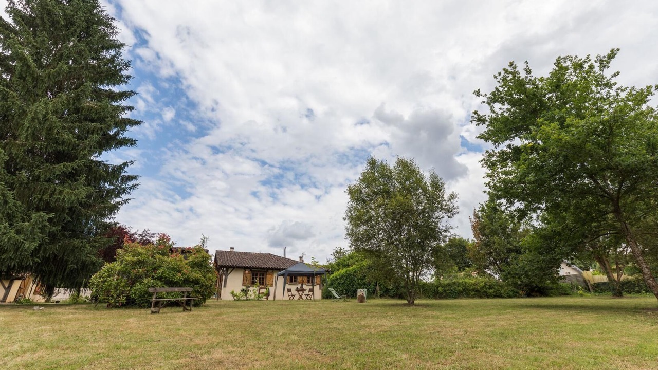 Photo of Outdoor in Ousse-Suzan