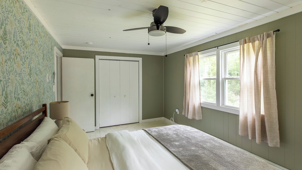 Photo of Bedroom in Glen Spey