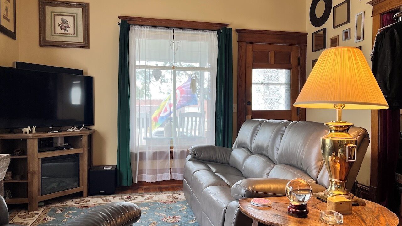 Photo of Livingroom in Aurora