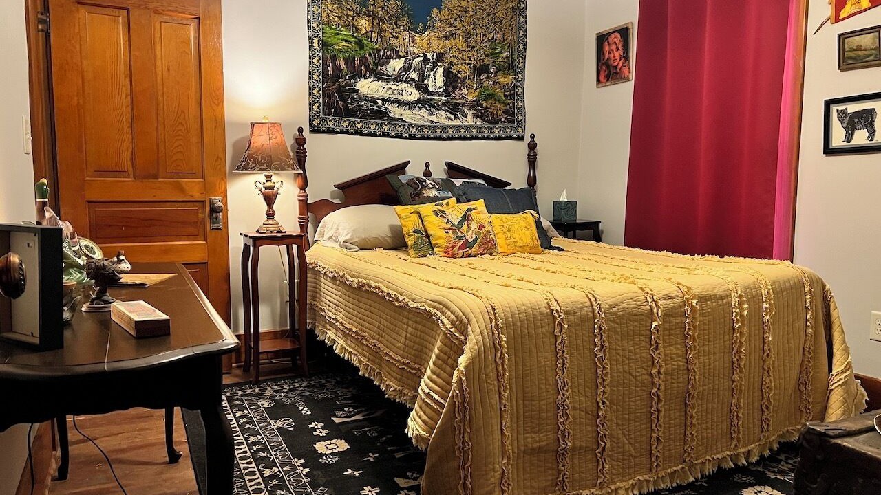 Photo of Bedroom in Aurora