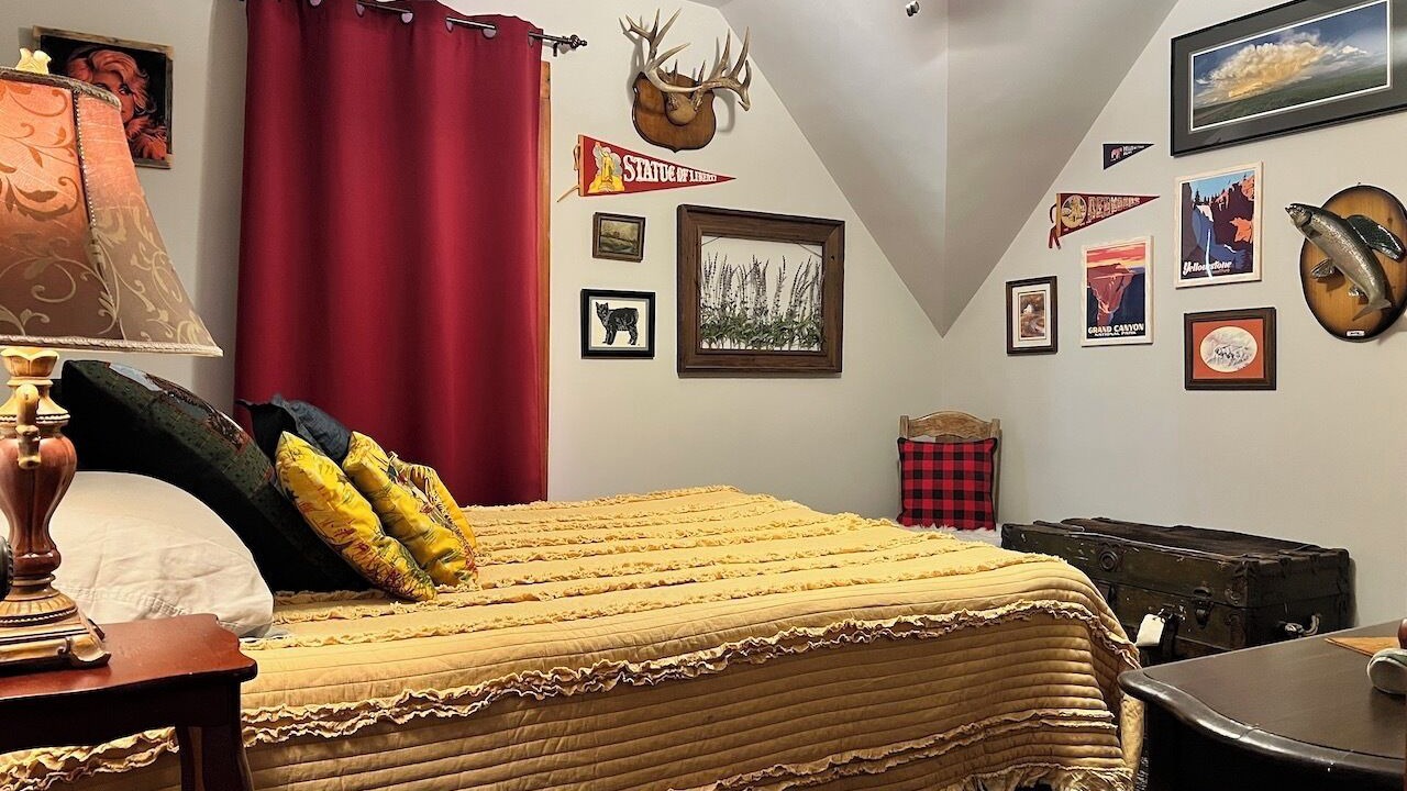 Photo of Bedroom in Aurora