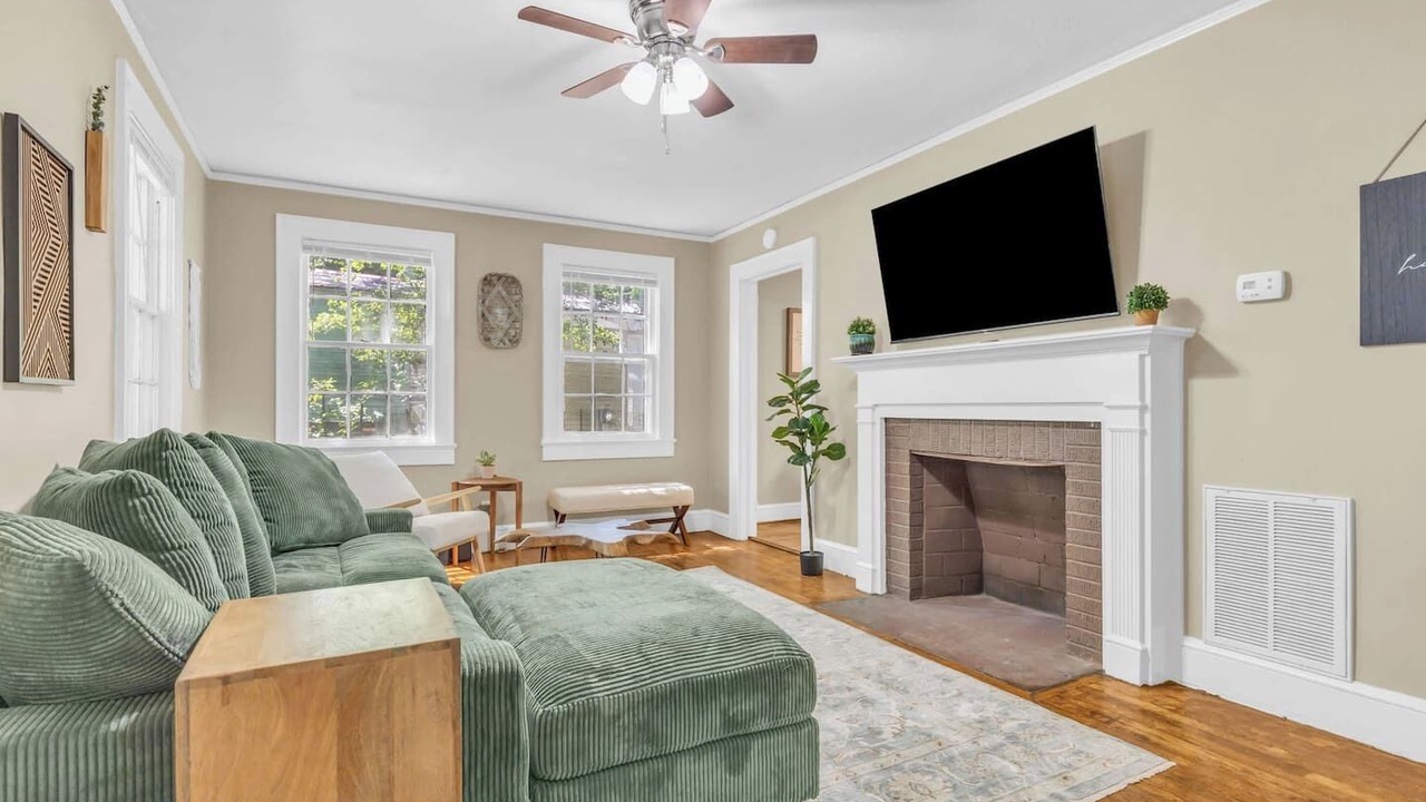 Photo of Livingroom in Judson