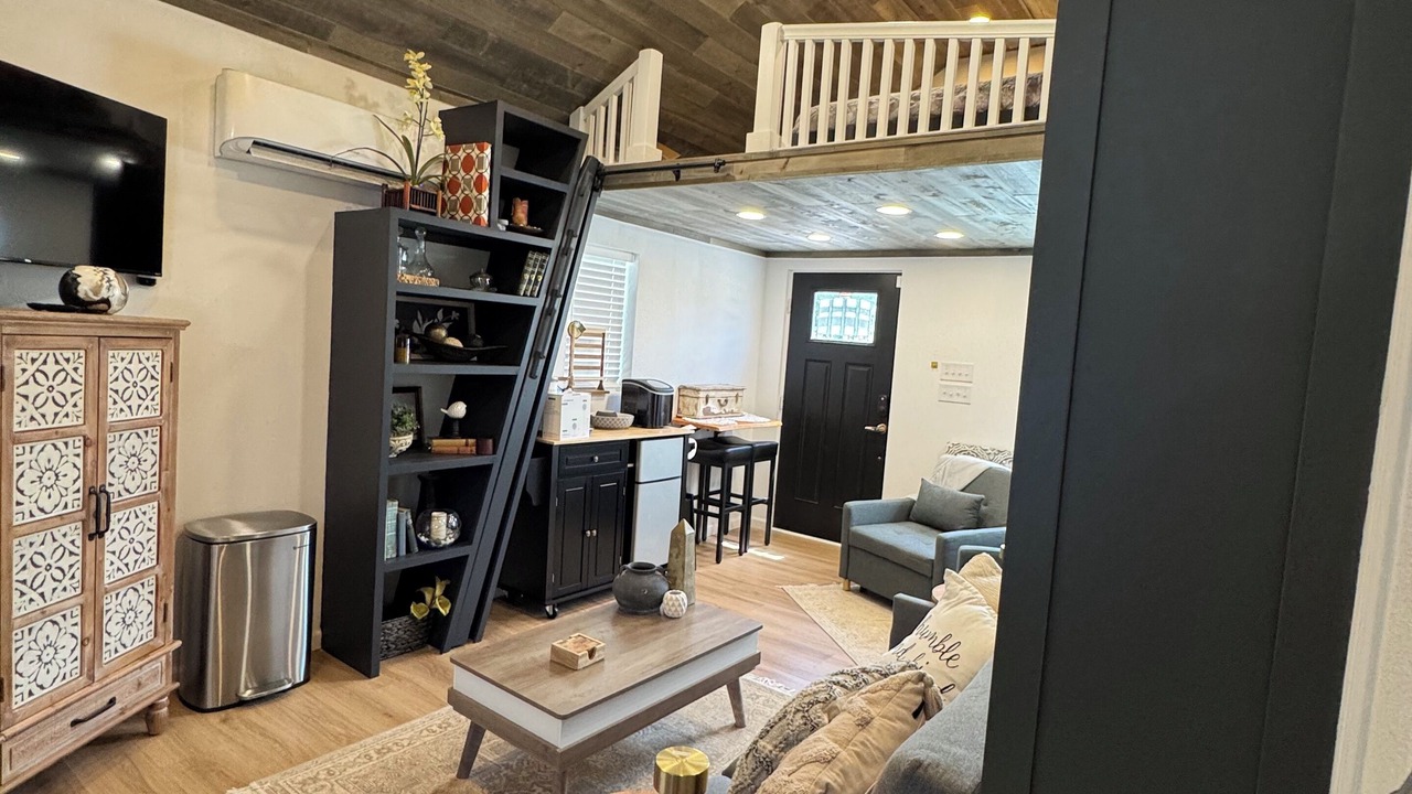 Photo of Livingroom in Hot Springs