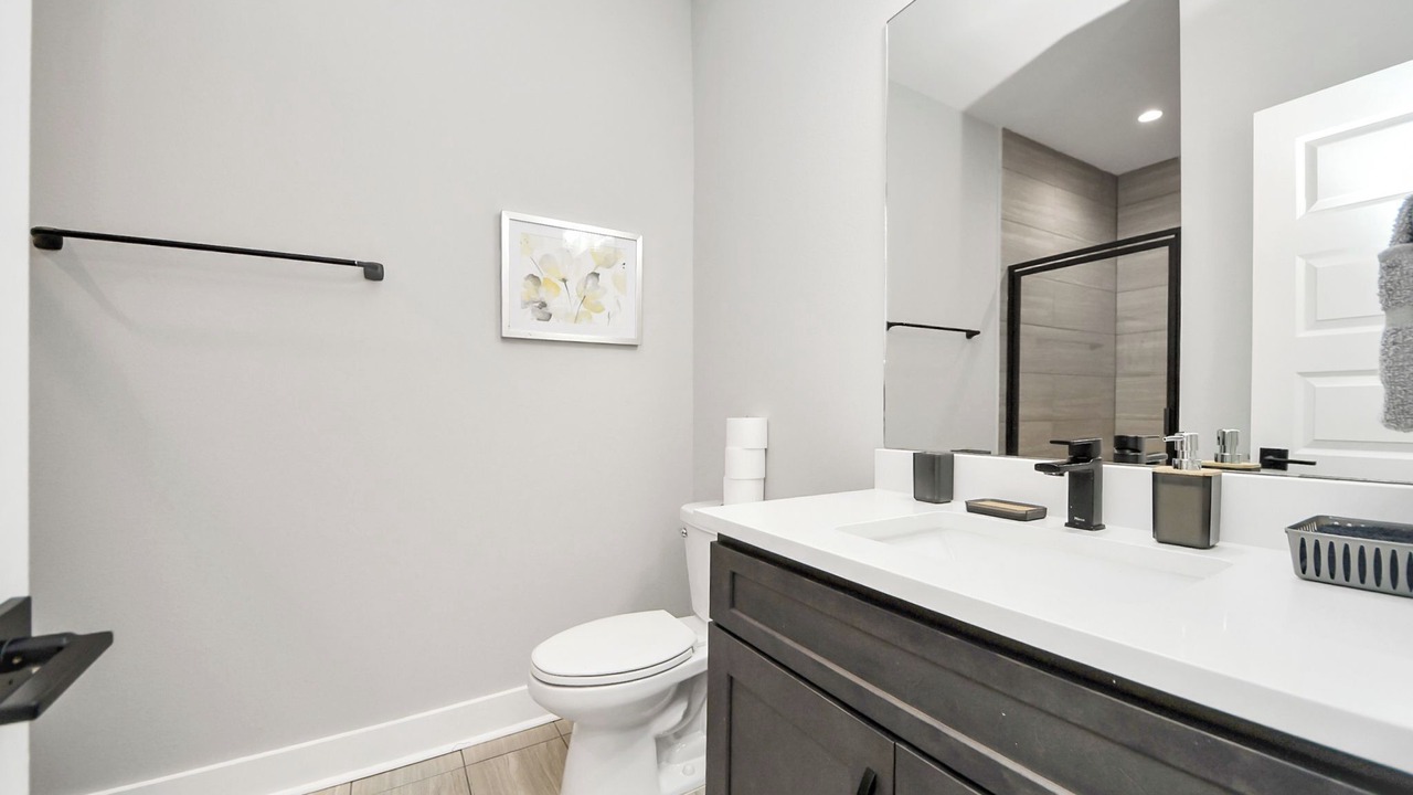 Photo of Bathroom in Clodine