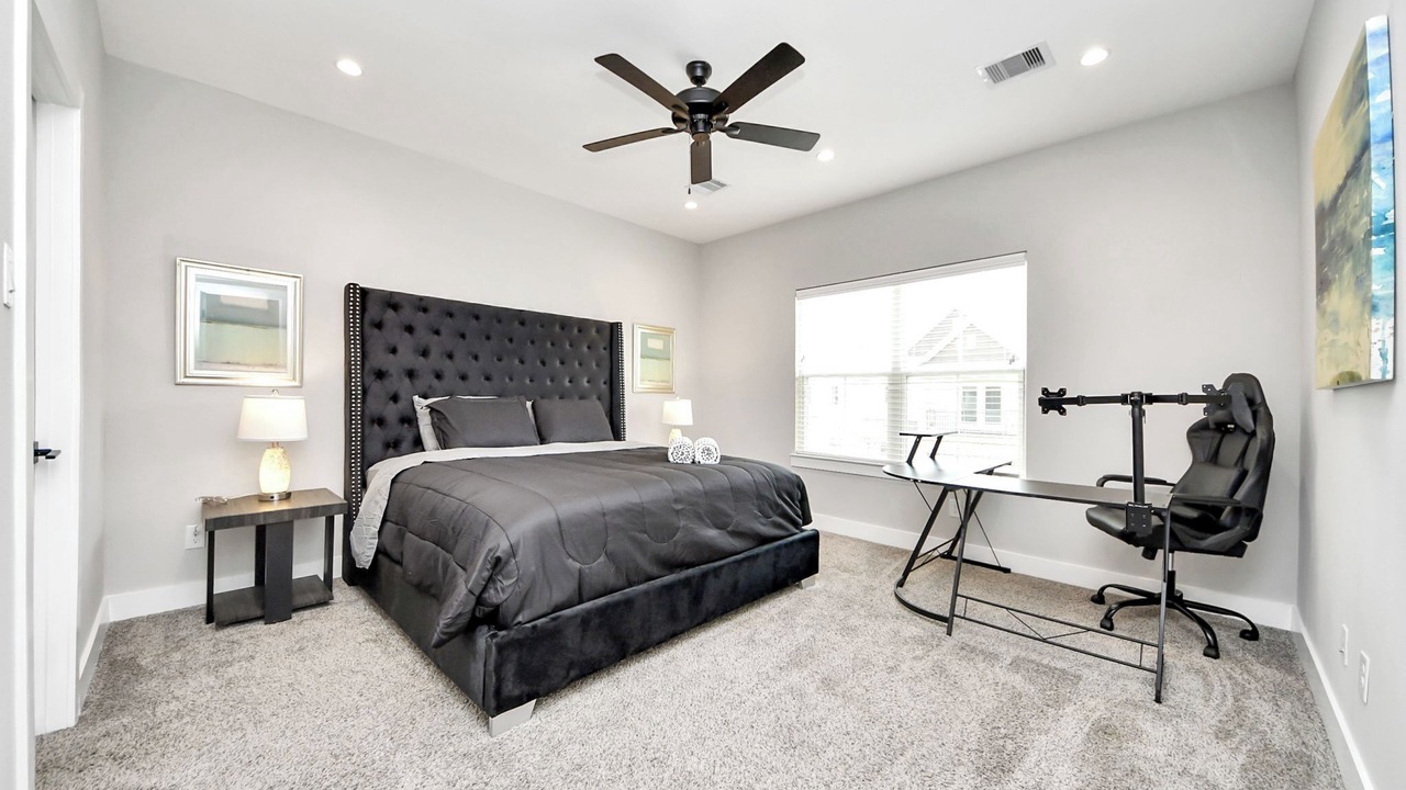 Photo of Bedroom in Clodine