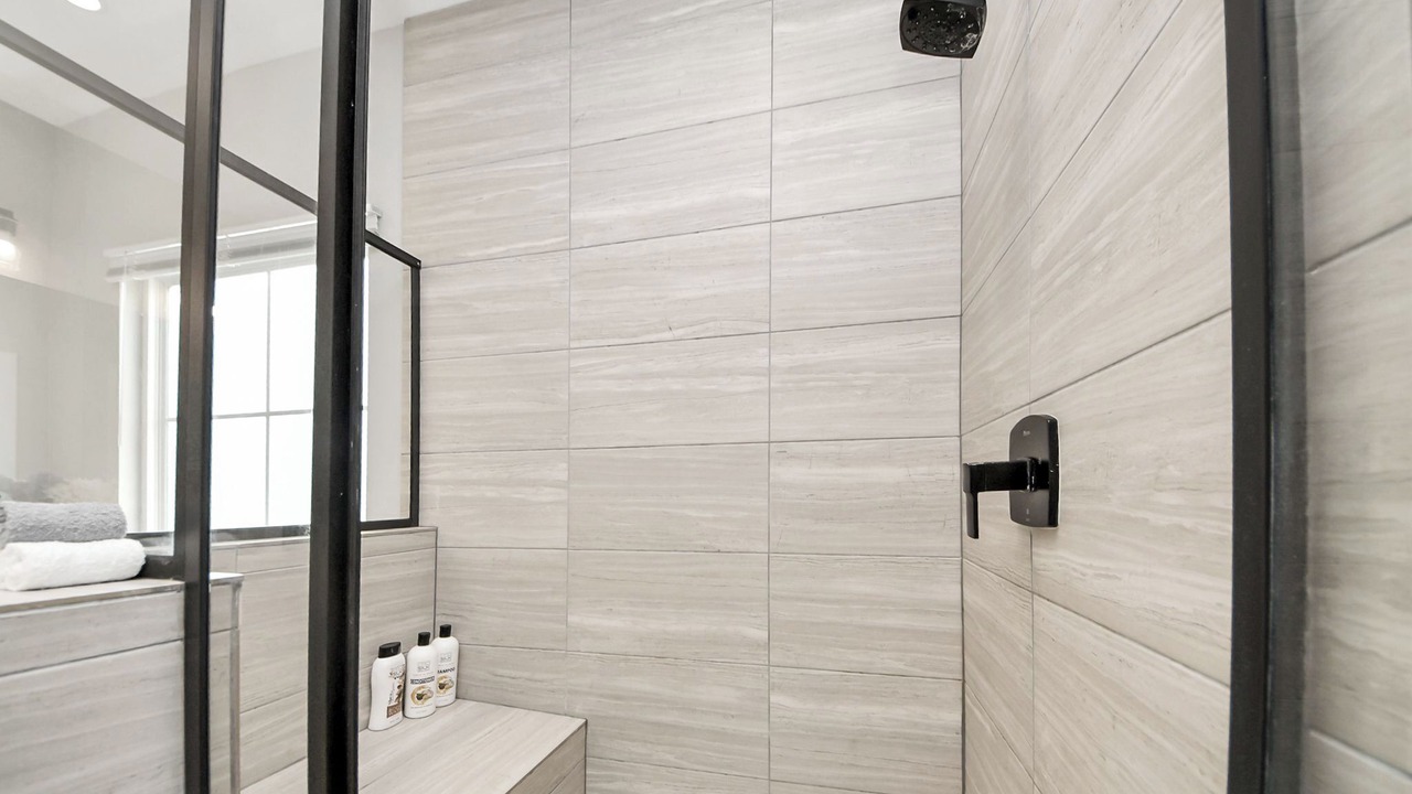 Photo of Bathroom in Clodine