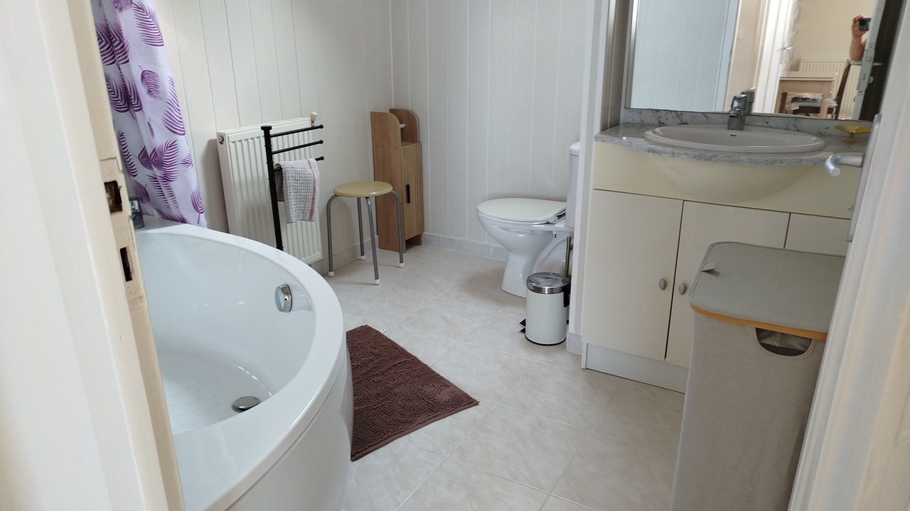 Photo of Bathroom in Saint-Lunaire