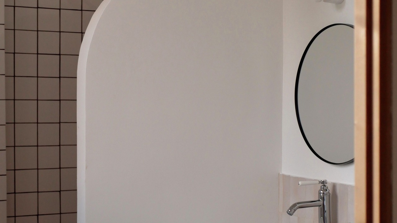 Photo of Bathroom in Vienne-en-Arthies