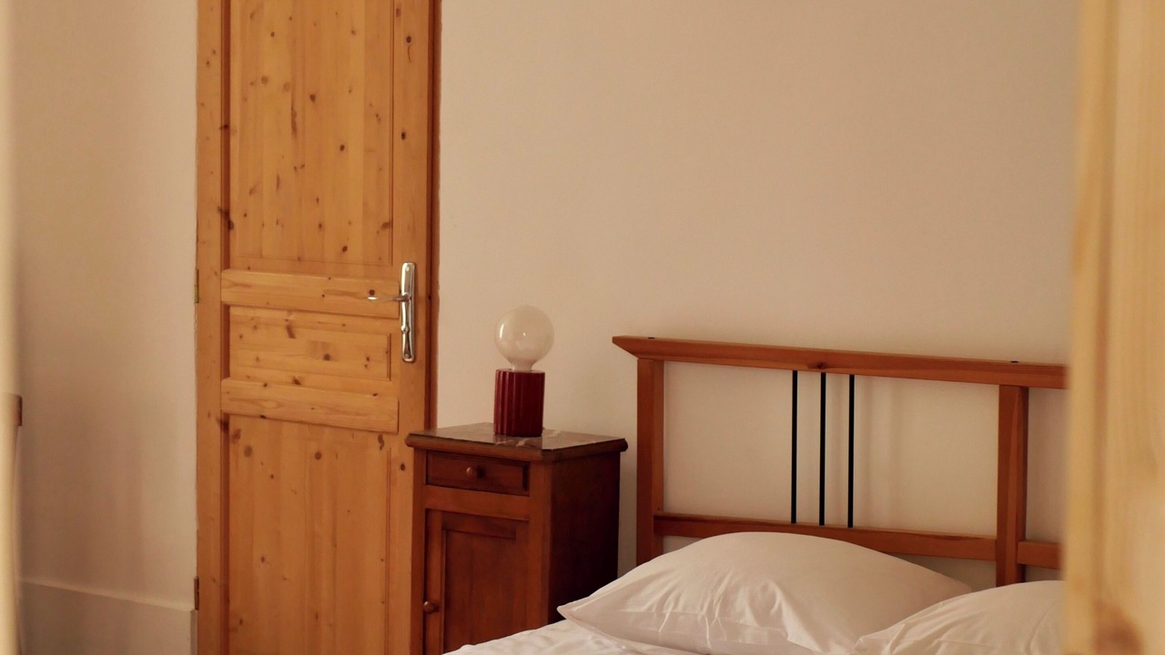 Photo of Bedroom in Vienne-en-Arthies