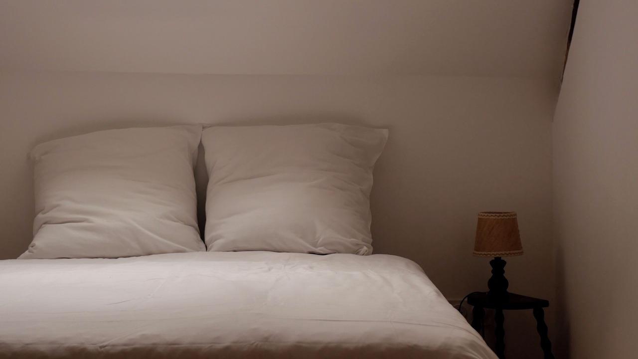 Photo of Bedroom in Vienne-en-Arthies