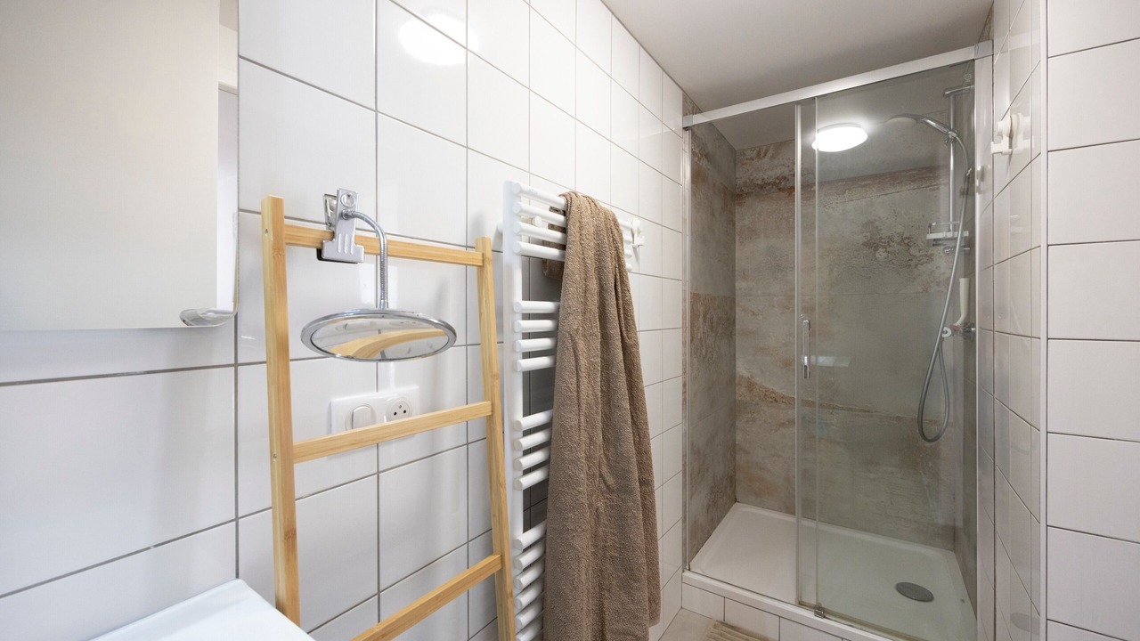 Photo of Bathroom in Cessenaz
