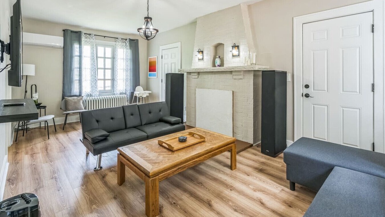 Photo of Livingroom in Wilkinsburg