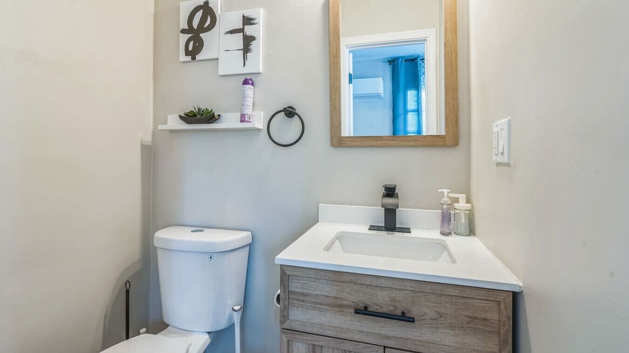 Photo of Bathroom in Wilkinsburg