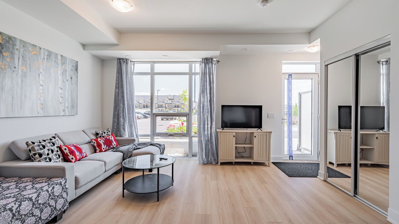Photo of Livingroom in Oshawa