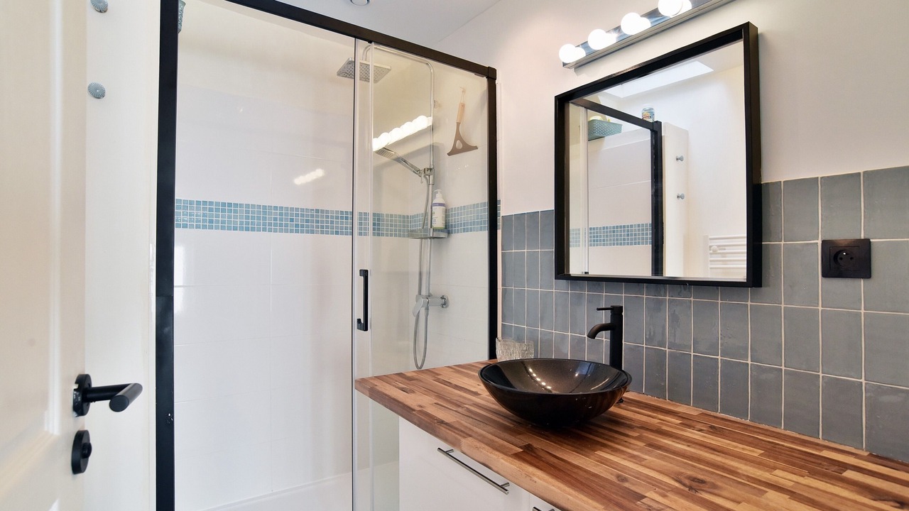 Photo of Bathroom in La Marne