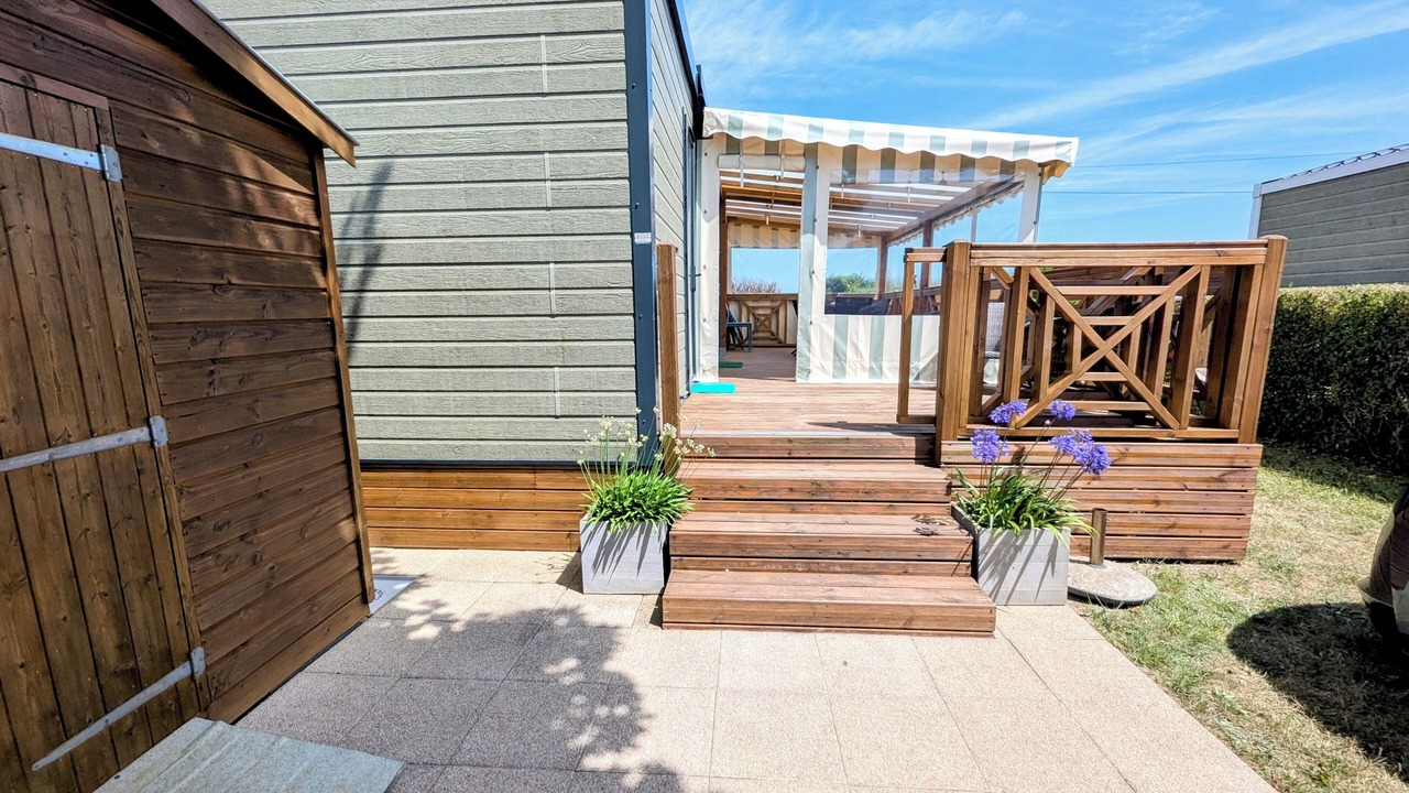Photo of Patio Balcony in Montmartin-sur-Mer