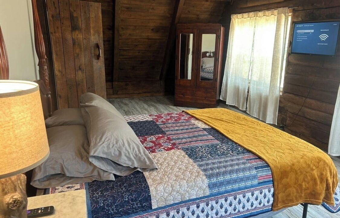 Photo of Bedroom in Albertville