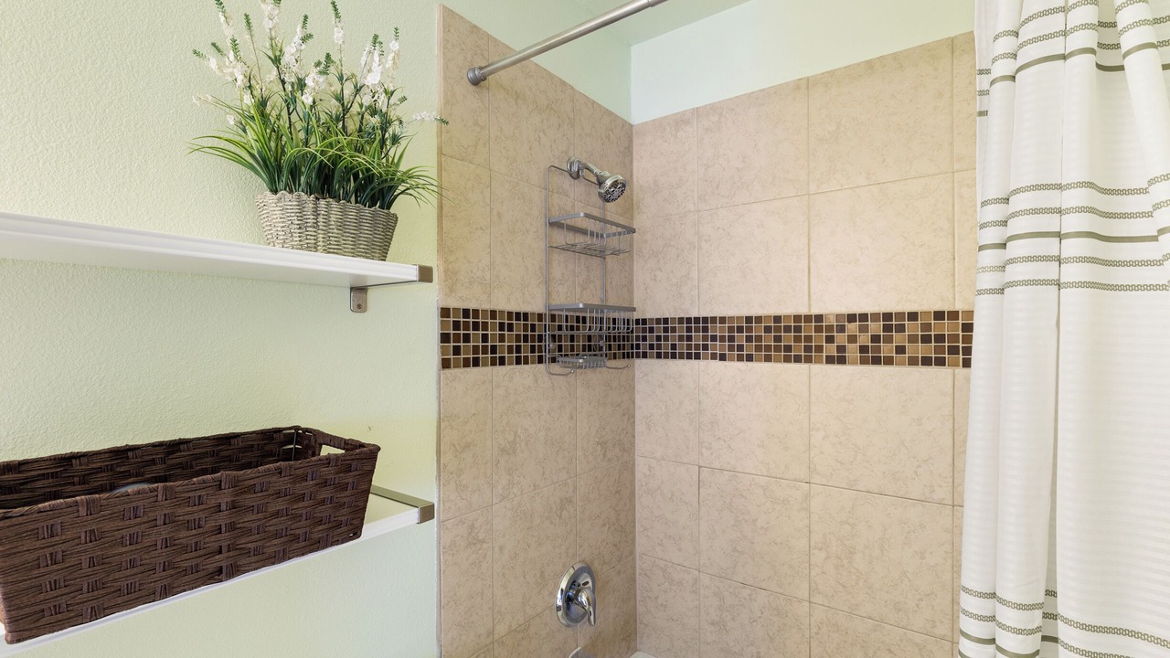 Photo of Bathroom in Montopolis