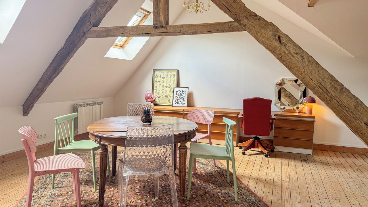 Photo of Others in Cahan