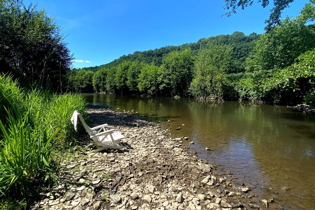 Photo of Others in Cahan