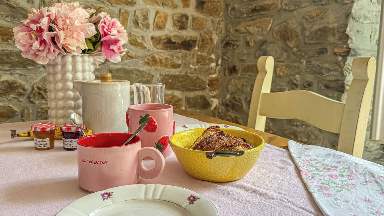 Photo of Others in Cahan