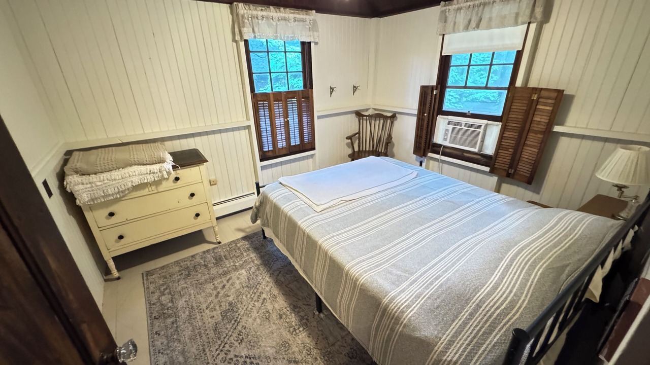 Photo of Bedroom in Mount Gretna