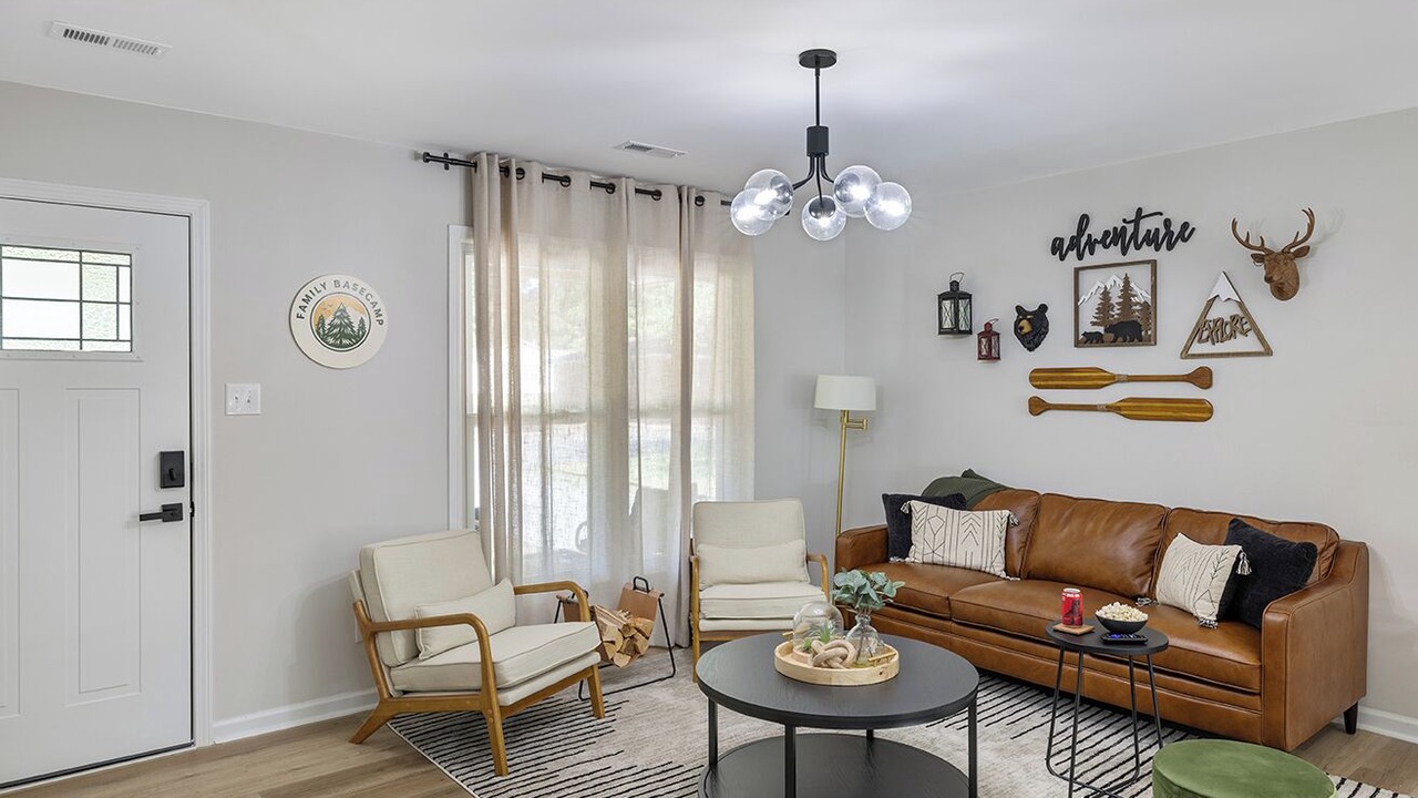 Photo of Livingroom in Paw Creek