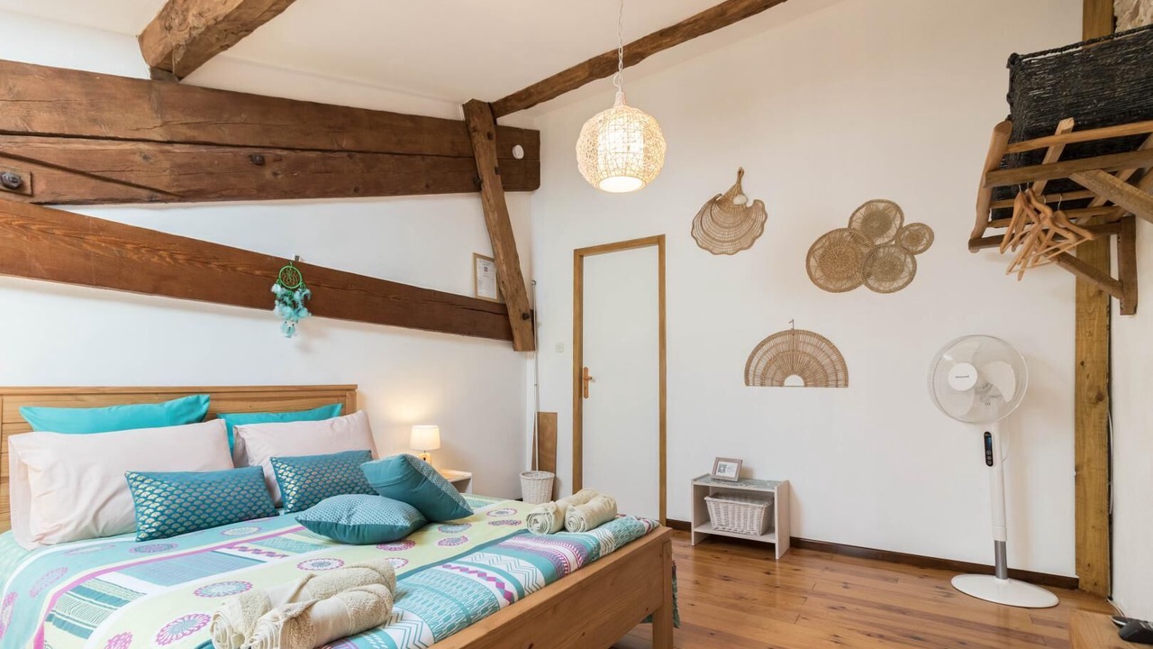 Photo of Bedroom in Calmont