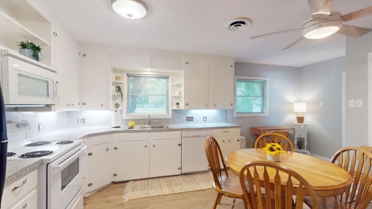 Photo of Kitchen in Navasota