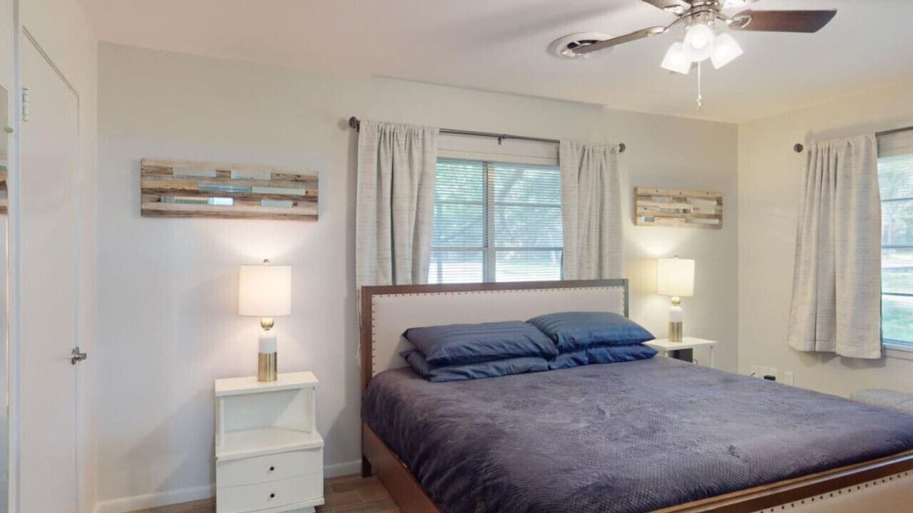 Photo of Bedroom in Navasota