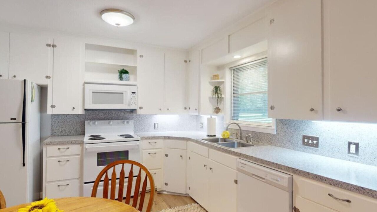 Photo of Kitchen in Navasota