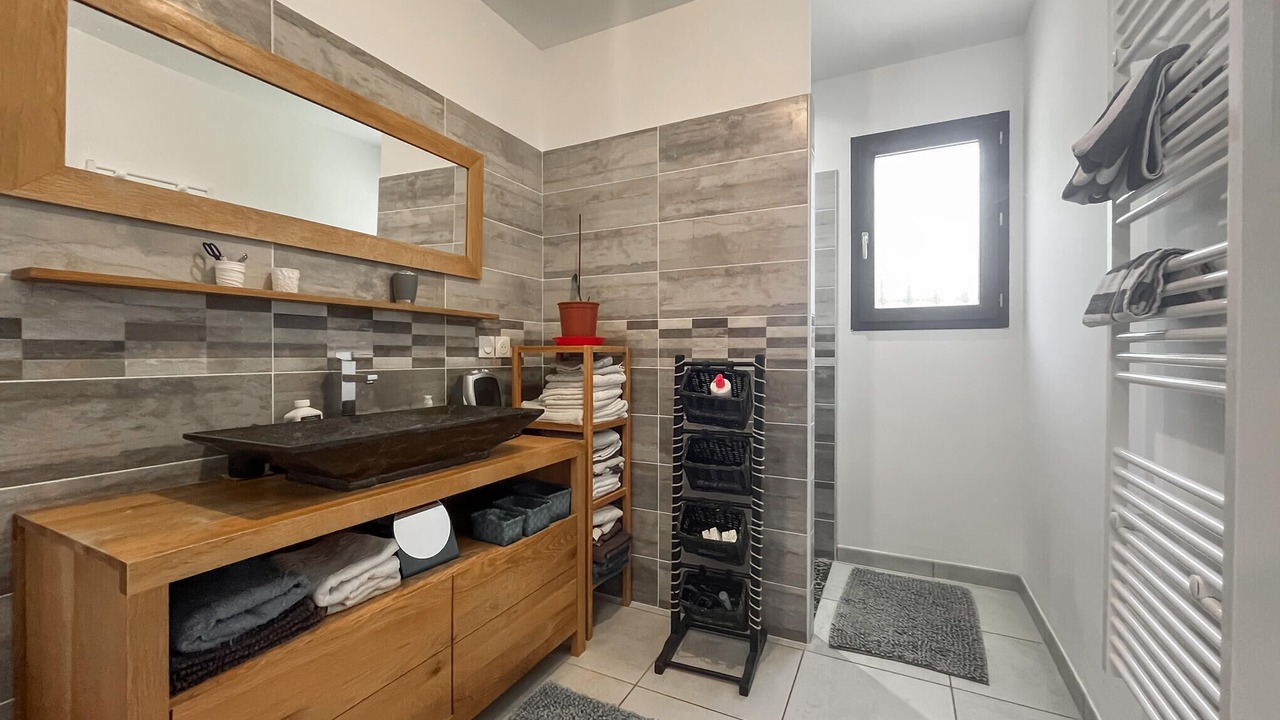 Photo of Bathroom in Saint-Florent-sur-Auzonnet