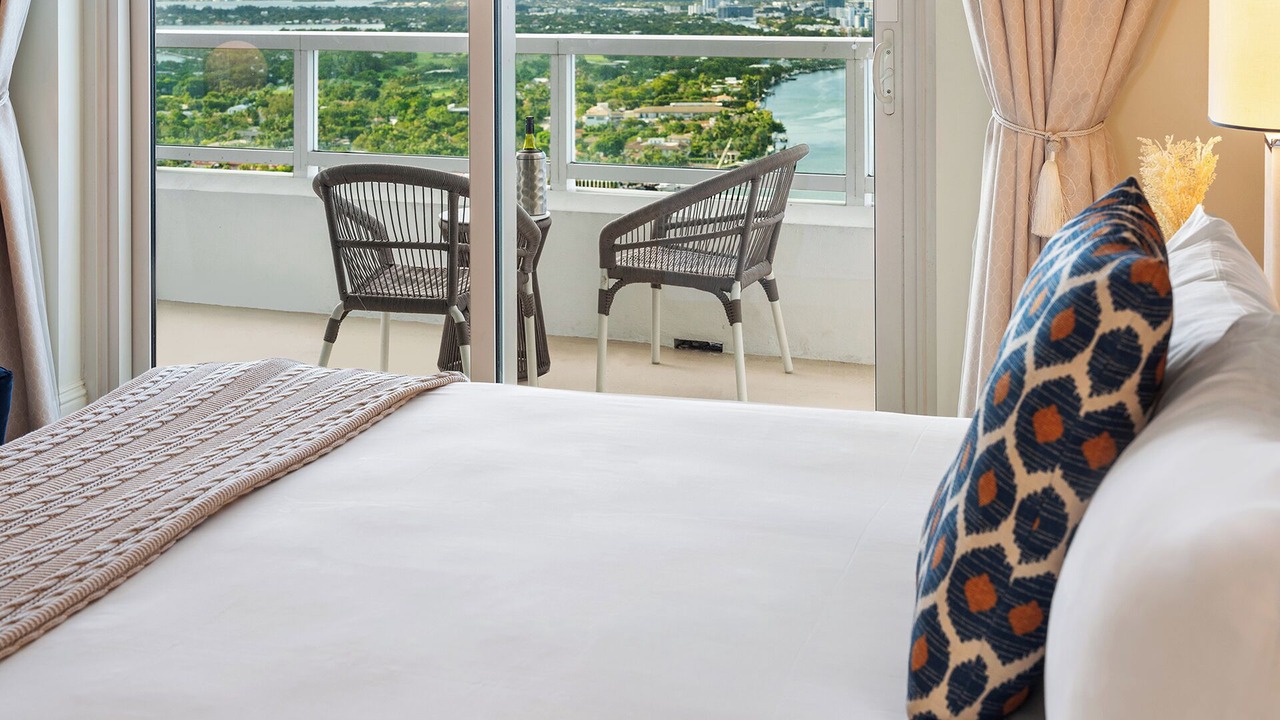 Photo of Bedroom in Mid Beach