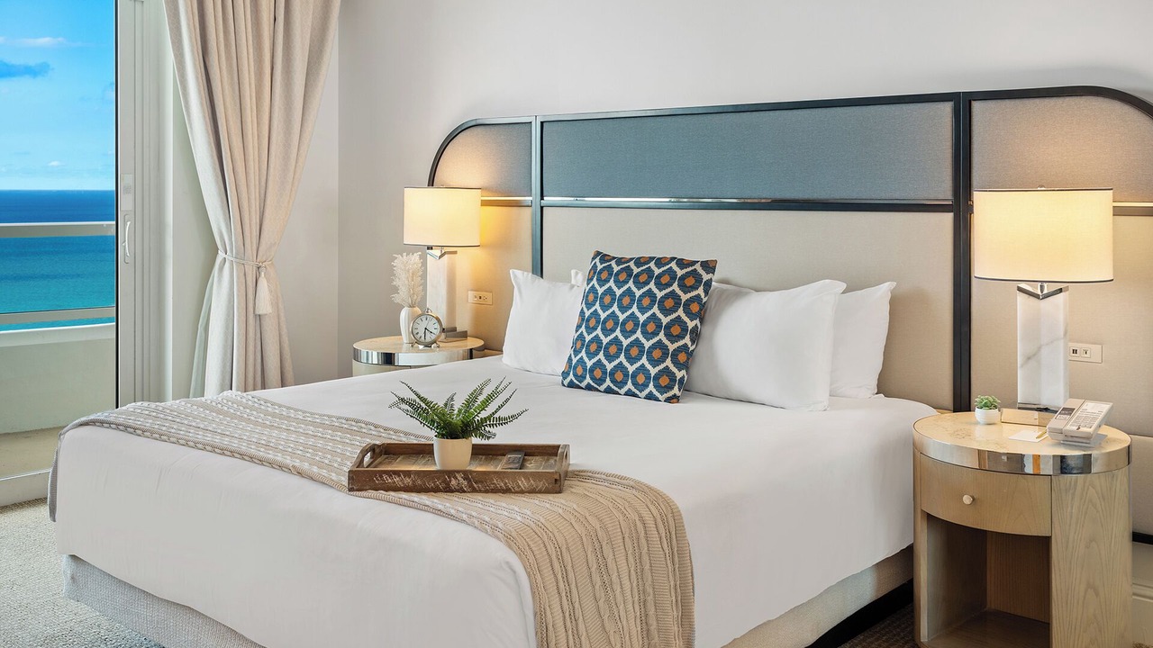 Photo of Bedroom in Mid Beach