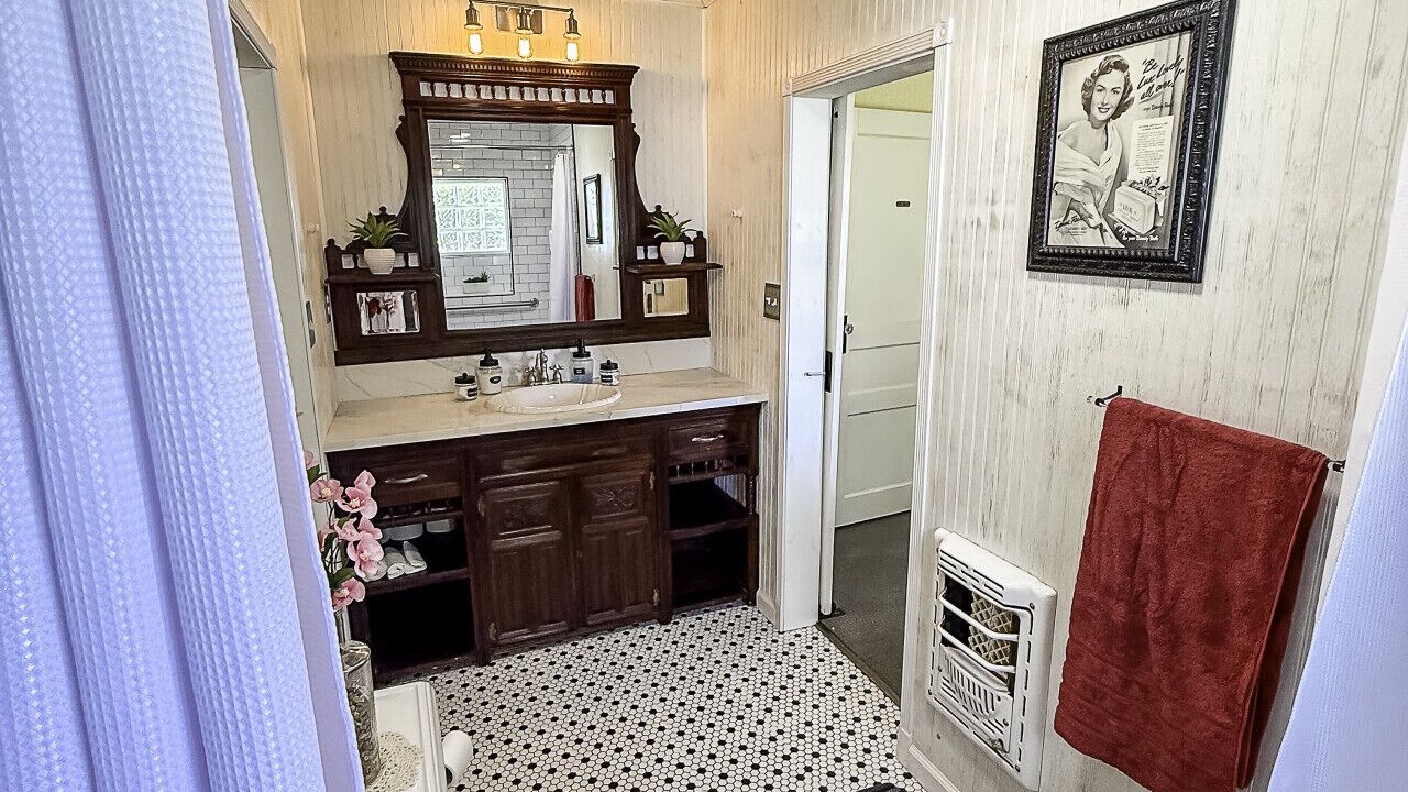 Photo of Bathroom in Russellville