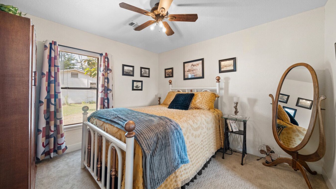 Photo of Bedroom in Russellville